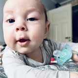 3,5 kuune beebi Oskar oma uut  Philips Avent Ultra Air lutti 0-6 testimas