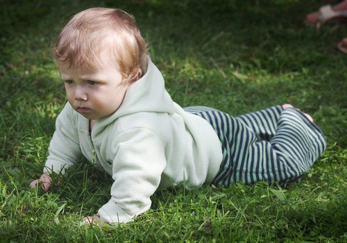 3 kõige tähtsamat asja, mida sa peaks suvel beebiga õue minnes järgima