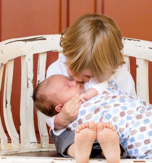 Kuidas valmistada väikelast ette õe-venna sünniks?