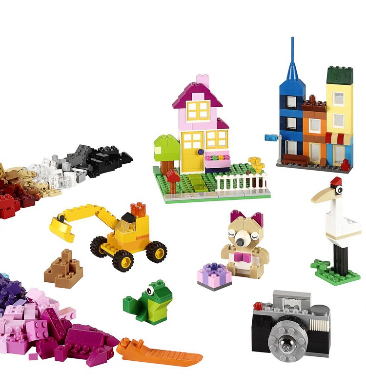 LEGO kutsub: #RebuildTheWorld