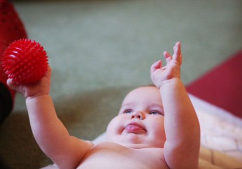 Kuidas toetada beebi arengut esimesel elupoolaastal?