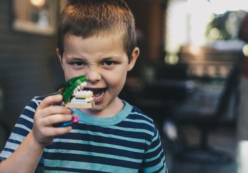 Tähelepanu, lapsevanemad: hambaniidi kasutamist tuleks alustada juba väikelapseeas!