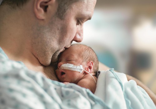 Enneaegne laps ja tema pere – kuidas saame neid aidata?